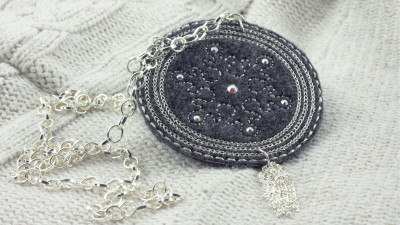 Frosted_Snowflake_Embroidered_Necklace-.jpg