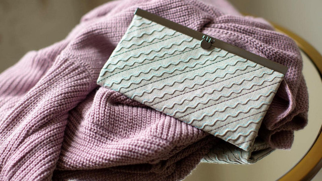 Decorative_Stitched_Twin_Needle_Sewn_Wallet.jpeg