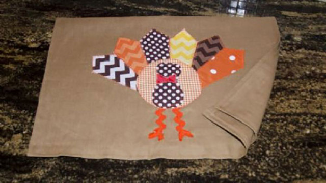 Dresden_Plate_Turkey_Towel.jpg