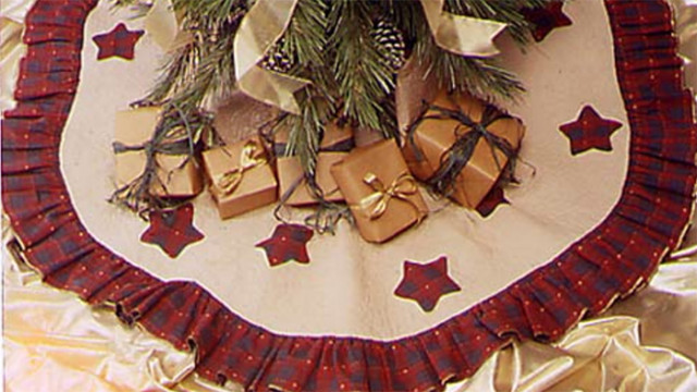 Homespun_Stars_Tree_Skirt_p.jpg