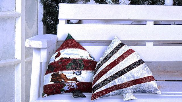 ChristmasTreePillows.jpg
