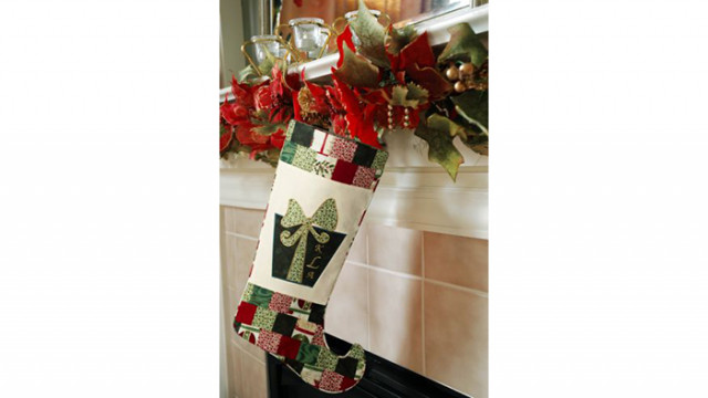 Monogrammed_Christmas_Stocking_p.jpg