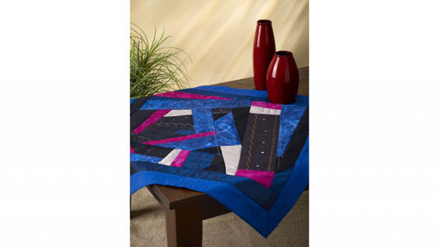 Shimmer_and_Glimmer_Table_Topper.jpg