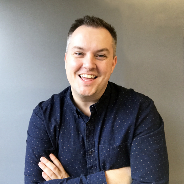 Christopher_Thompson_Baby_Lock_Ambassador.png