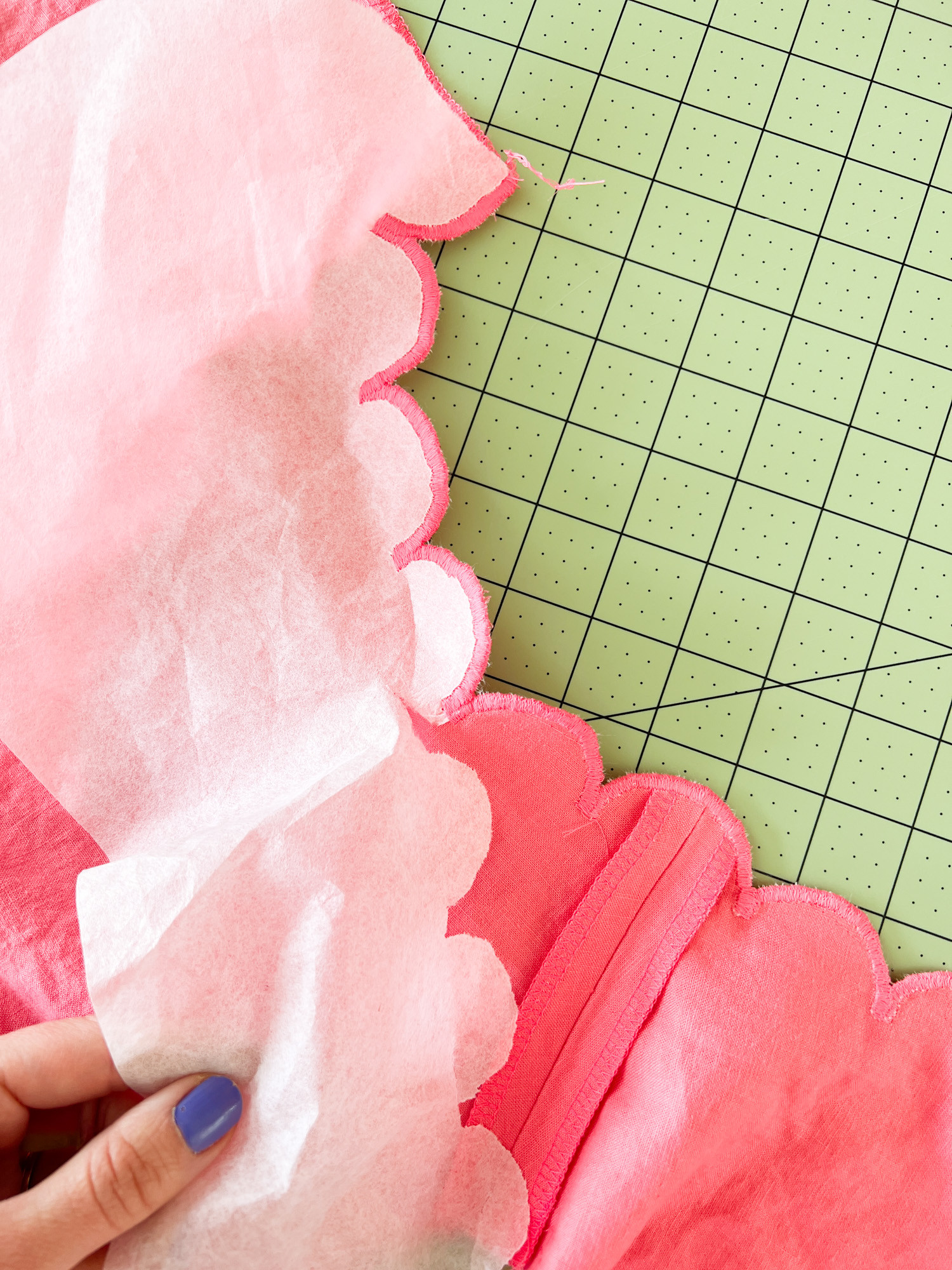 How to Sew a Scalloped Hem 