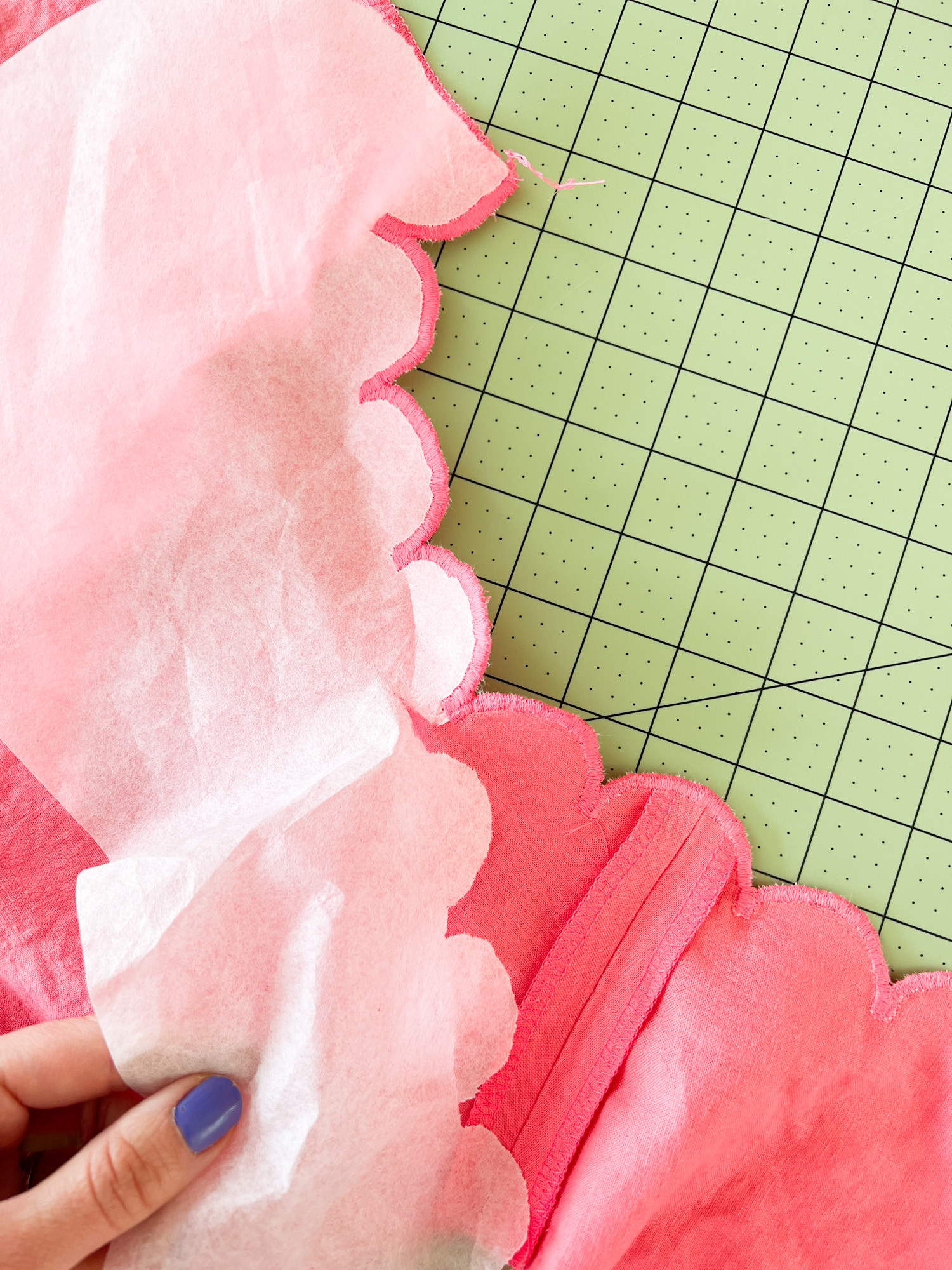 How to sew a scalloped hem 