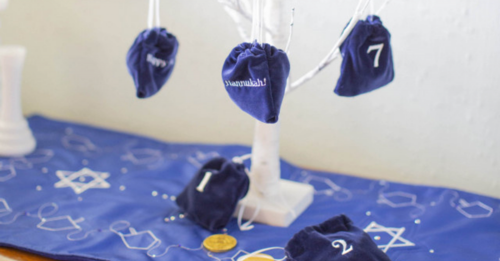 Hannukah_Tree_Treat_Bag_Project.png