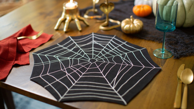 Spider_Web_Placemats.jpg